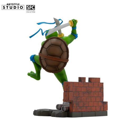 TMNT Figura - Leonardo 1:10 (magasság: 21 cm)