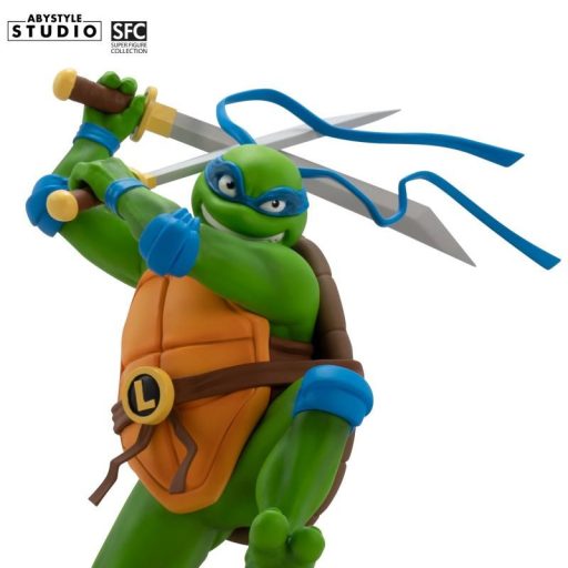 TMNT Figura - Leonardo 1:10 (magasság: 21 cm)