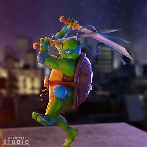 TMNT Figura - Leonardo 1:10 (magasság: 21 cm)