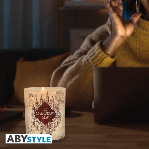 HARRY POTTER ajándékcsomag: gyertya, akril grafika, matricák