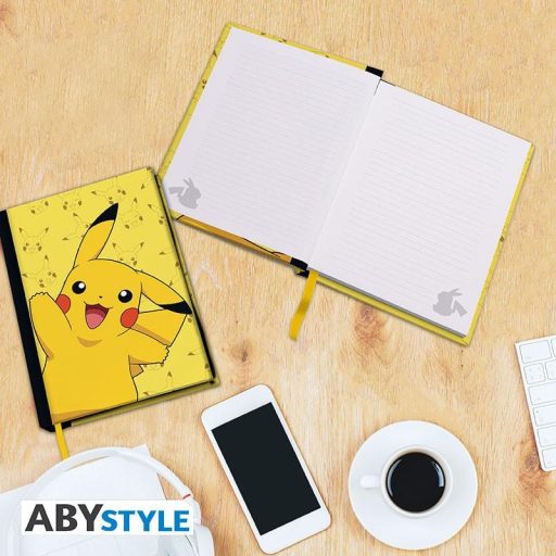 Pokemon "Pikachu" ajándékcsomag: A5 notesz, bögre, 1 készlet képeslap