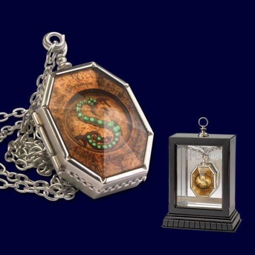 Salazar Slytherin Horcrux Medál Harry Potter Replika 1/1